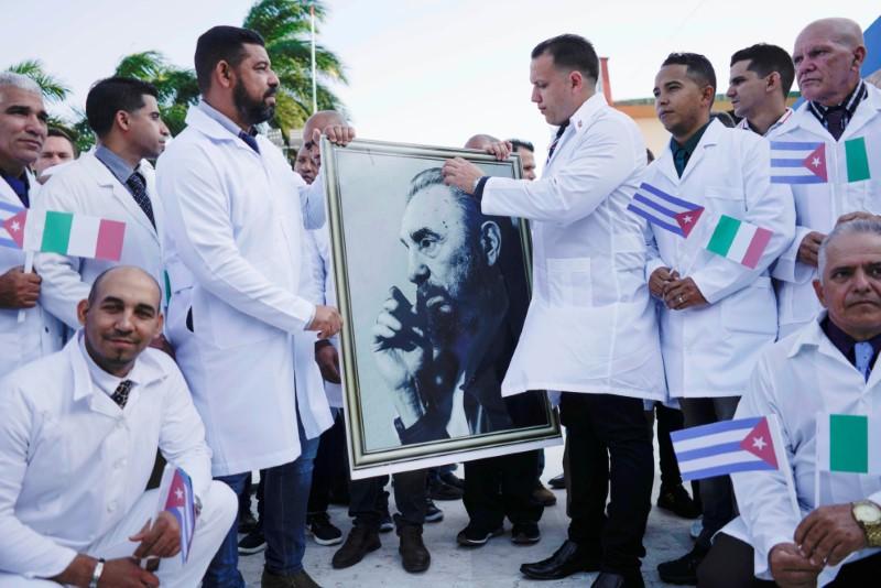 پزشکان کوبایی فرشته نجات مبارزه با کرونا 