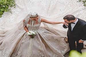 گرانترین لباس عروس که دوختنش 700 ساعت طول کشید (عکس) 1