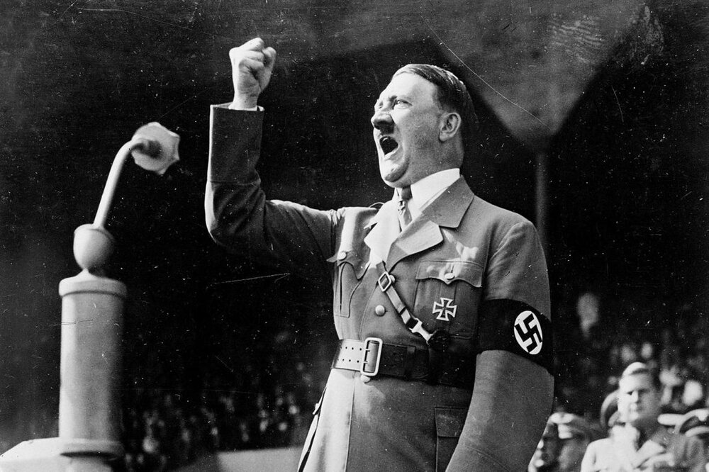 ♧ هیتلر ، دیکتاتور نازی ها 1