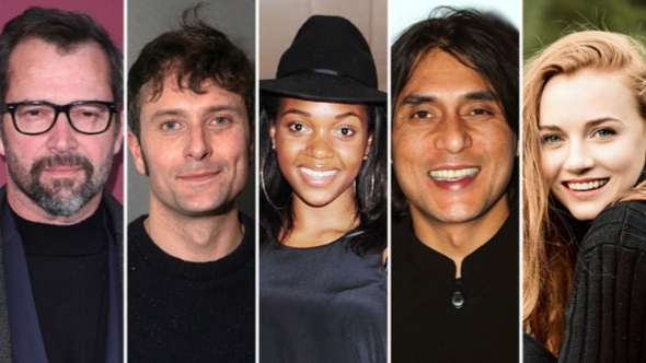 پنج بازیگر برای ایفای نقش‌های اصلی به سریال Pennyworth پیوستند 1