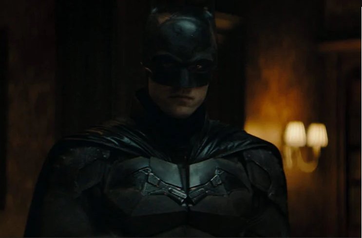 پوستر فیلم The Batman نمای بهتری از رابرت پتینسون در لباس شوالیه تاریکی را ارائه میده 1
