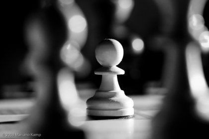 تعداد حرکات بازی شطرنج از تعداد اتم‌های جهان هستی بیشتر است 1