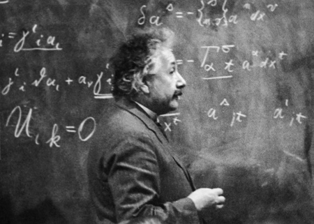 چرا نظریۀ انیشتین را در مدارس تدریس نکنیم؟ 