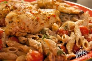 طرز تهیه و طبخ پاستا با گوشت مرغ 1
