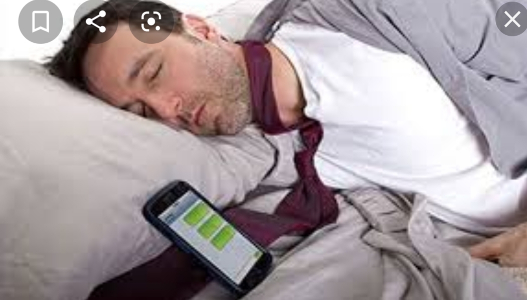 با گوشی همراه خود نخوابید ! 